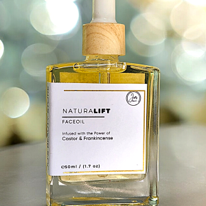 Nutrilift Face Oil bottle by Jo's Beauty, featuring a natural blend of Castor Oil, Jojoba Oil, Grapeseed Oil, and Frankincense, designed to hydrate dry skin and reduce signs of aging